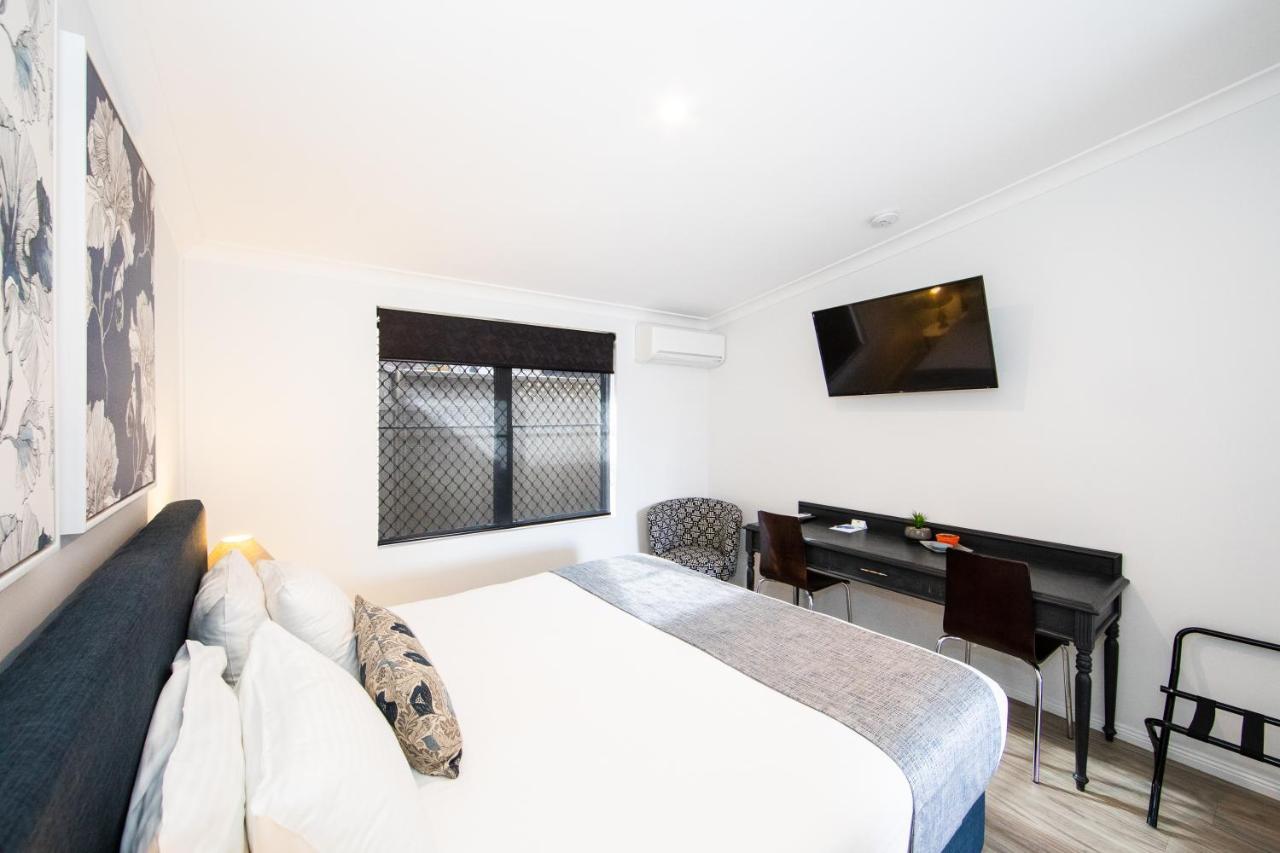 Motel New England Motor 4*
