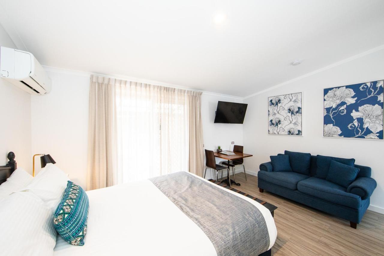 Motel New England Motor 4*
