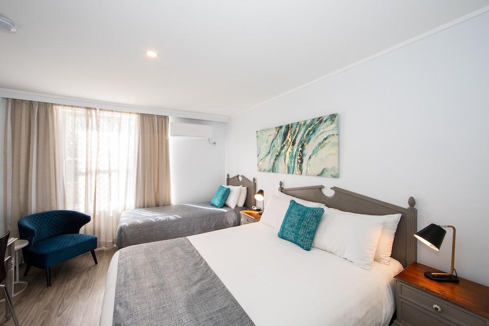 Motel New England Motor